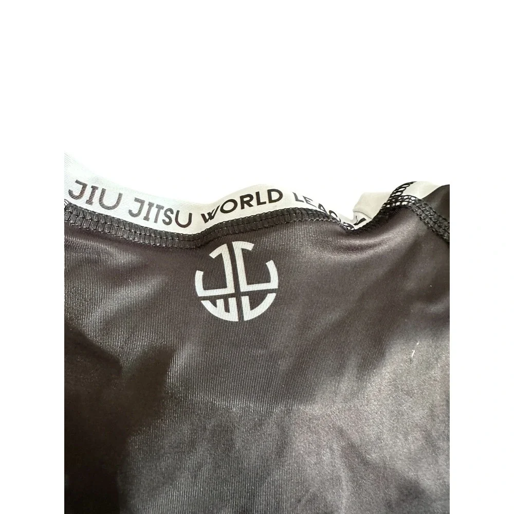 Adult Jiu Jitsu World League Rashguard Extra Small Brand New Black And White BJJ